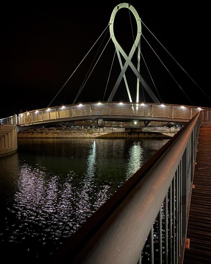 Aveiro'S Dock Apartments エクステリア 写真
